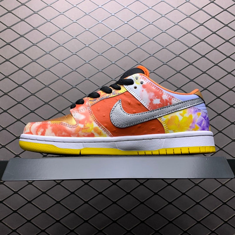 NIKE DUNK LOW