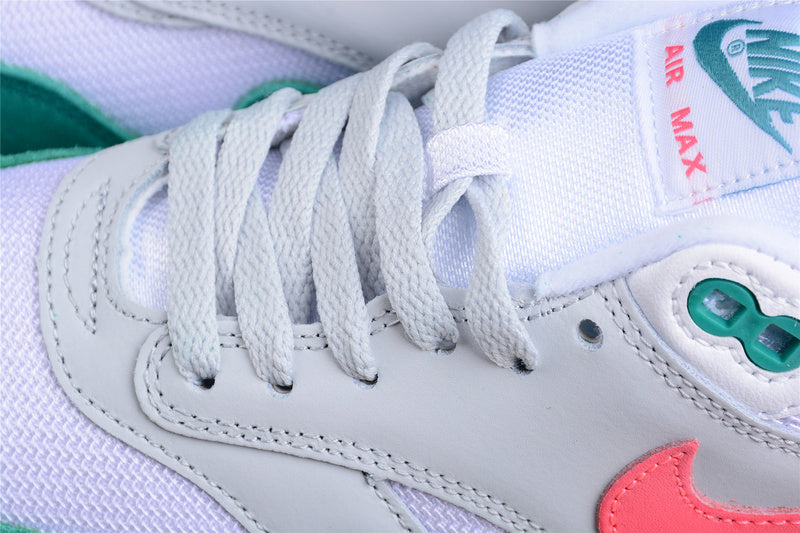 NIKE AIR MAX 1
