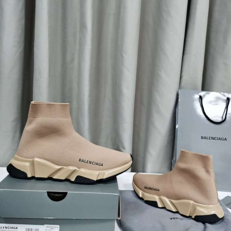 BALENCIAGA