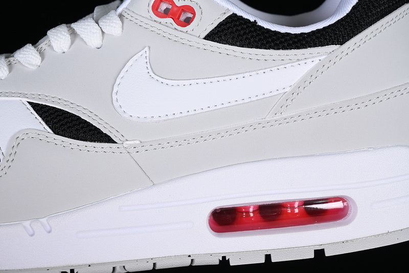 NIKE AIR MAX 1