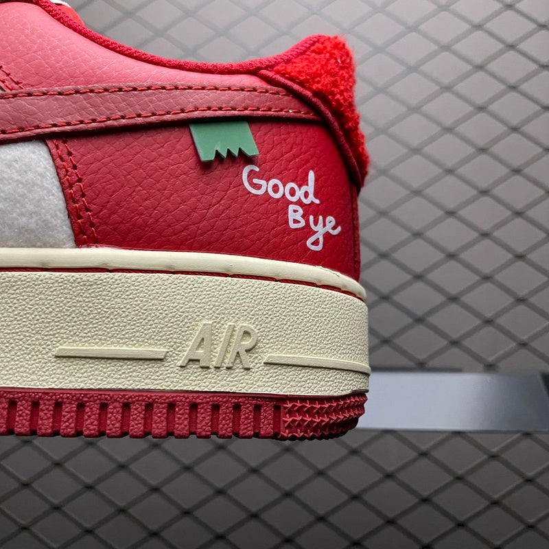 NIKE AIR FORCE 1