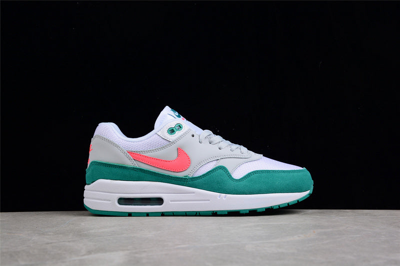 NIKE AIR MAX 1