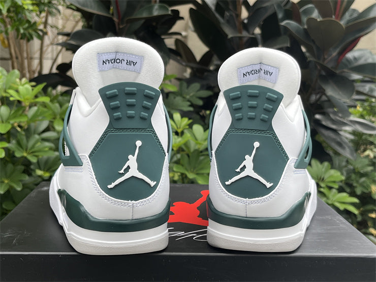 AIR JORDAN 4