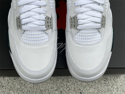 AIR JORDAN 4