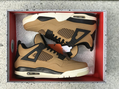 AIR JORDAN 4