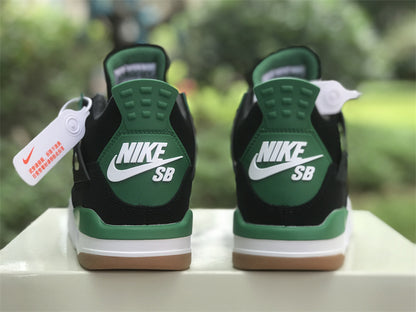 AIR JORDAN 4
