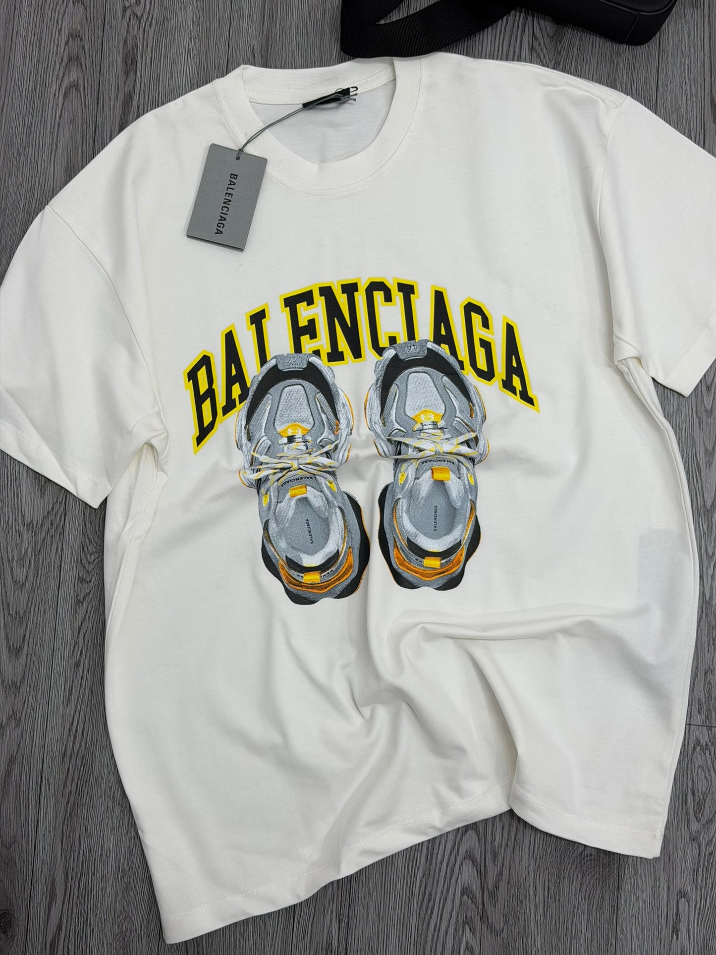 CAMISETA BALENCIAGA