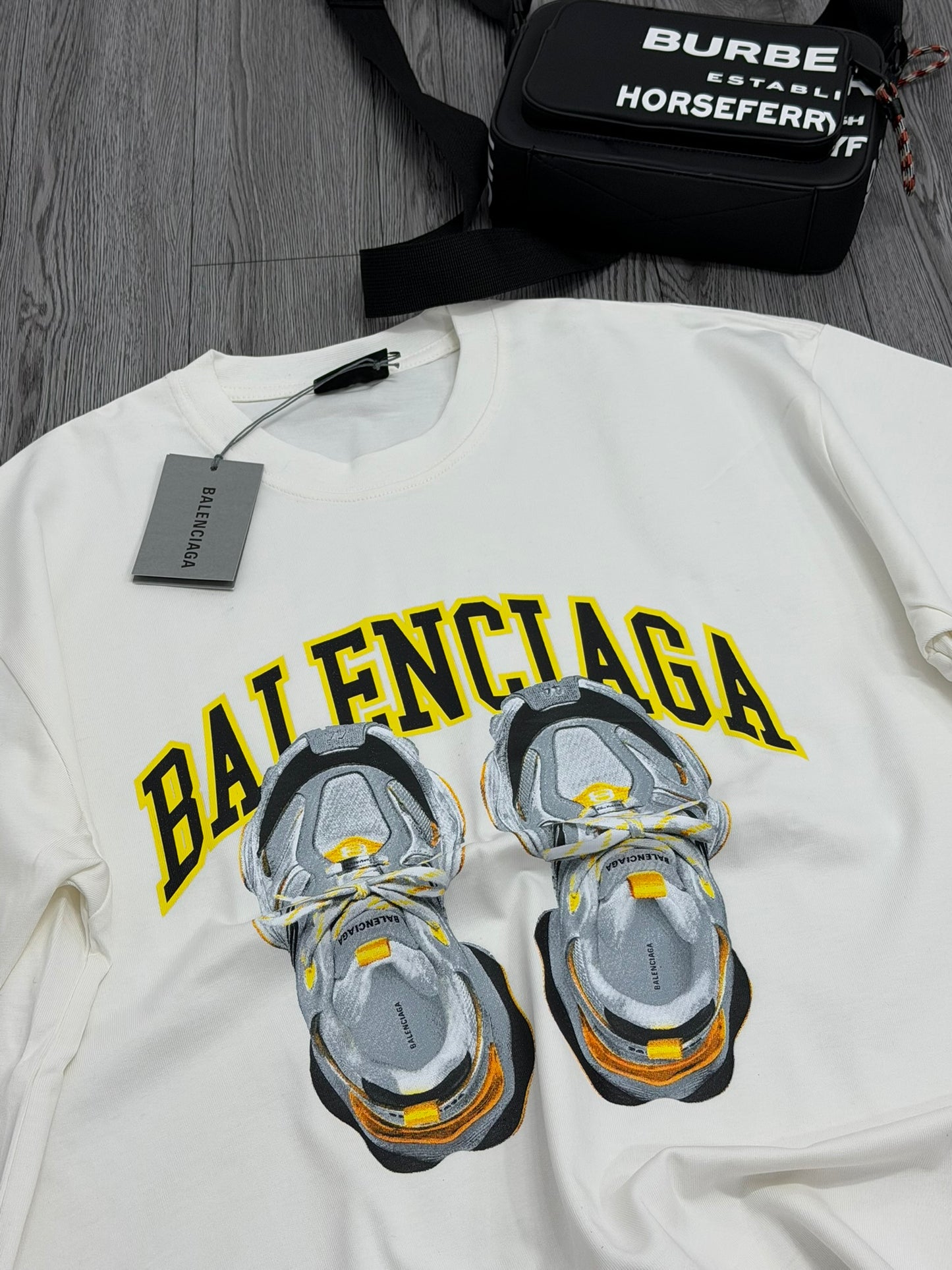 CAMISETA BALENCIAGA
