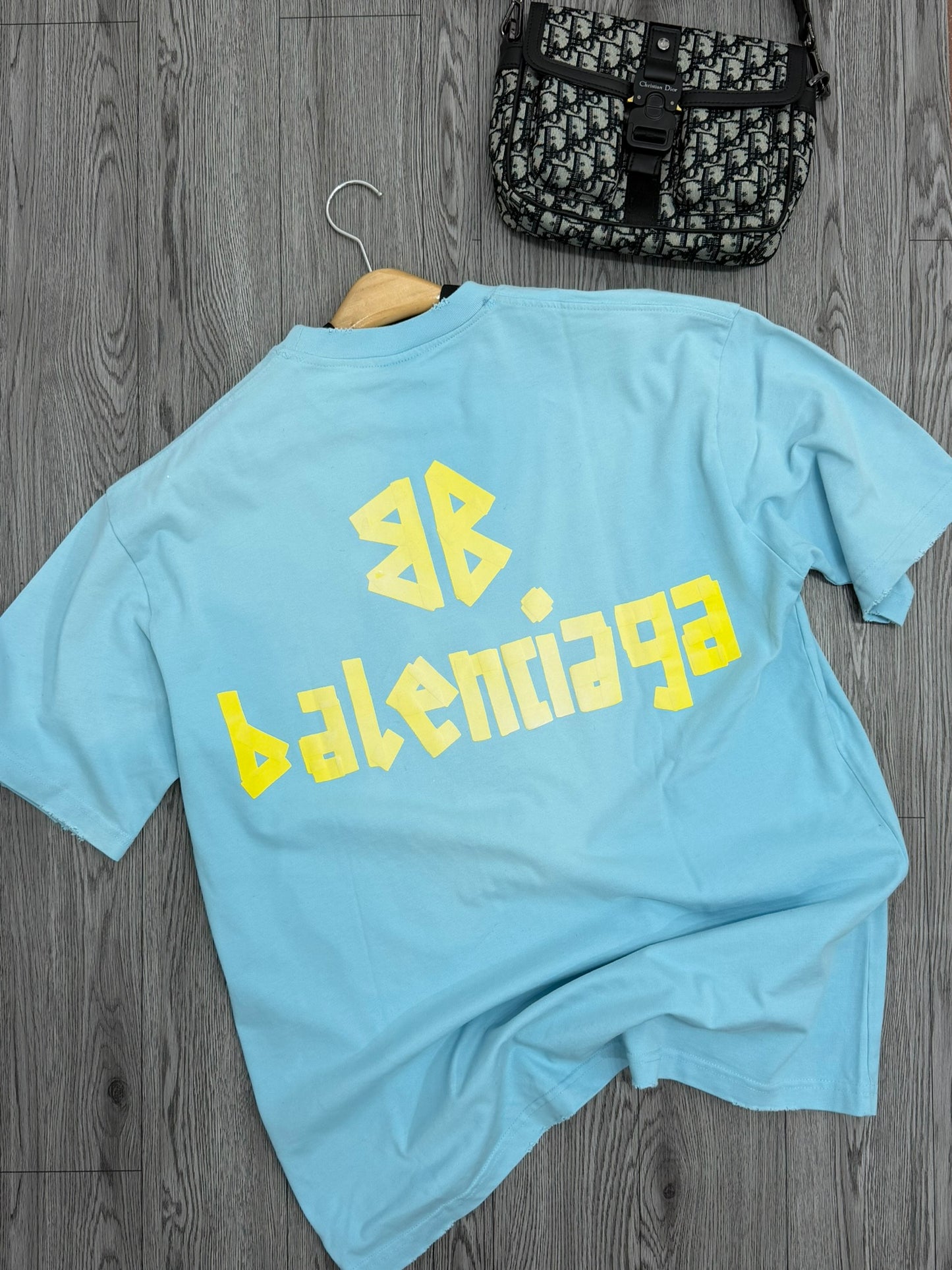CAMISETA BALENCIAGA