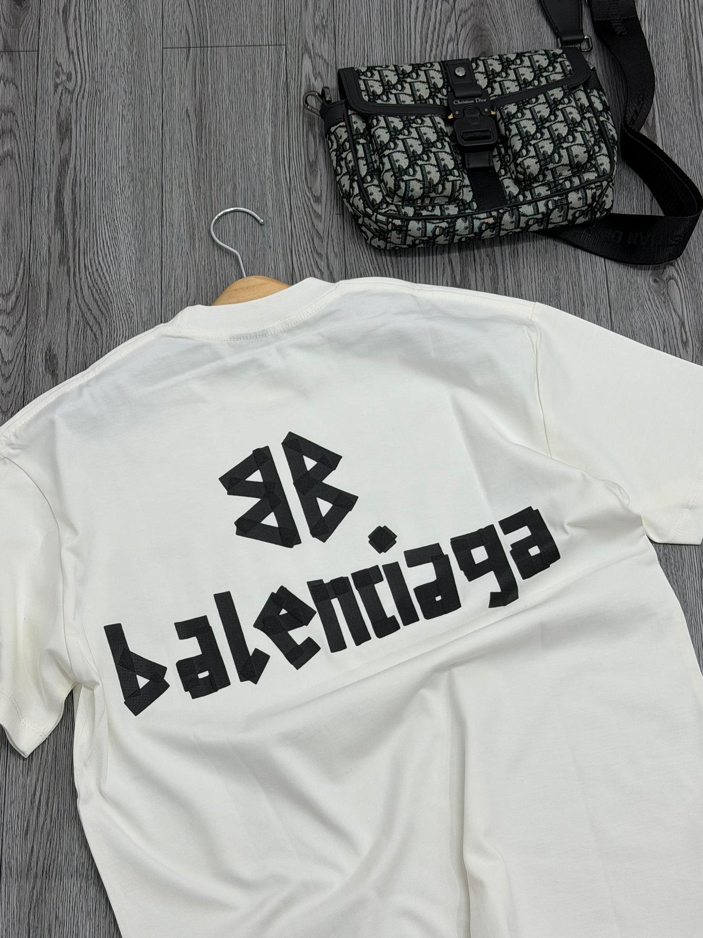 CAMISETA BALENCIAGA