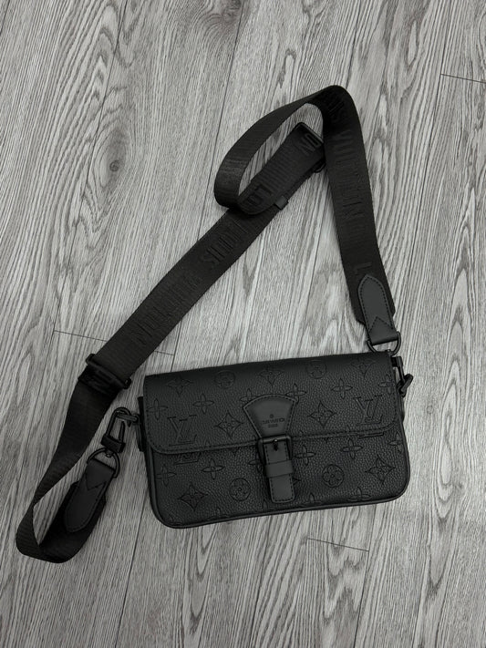 RIÑONERA LOUIS VUITTON