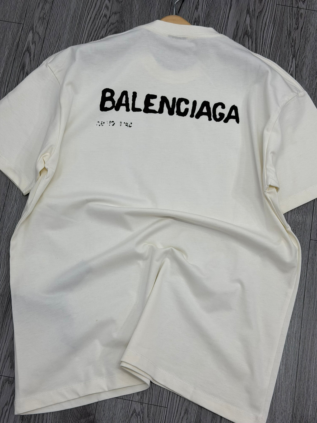 CAMISETA BALENCIAGA