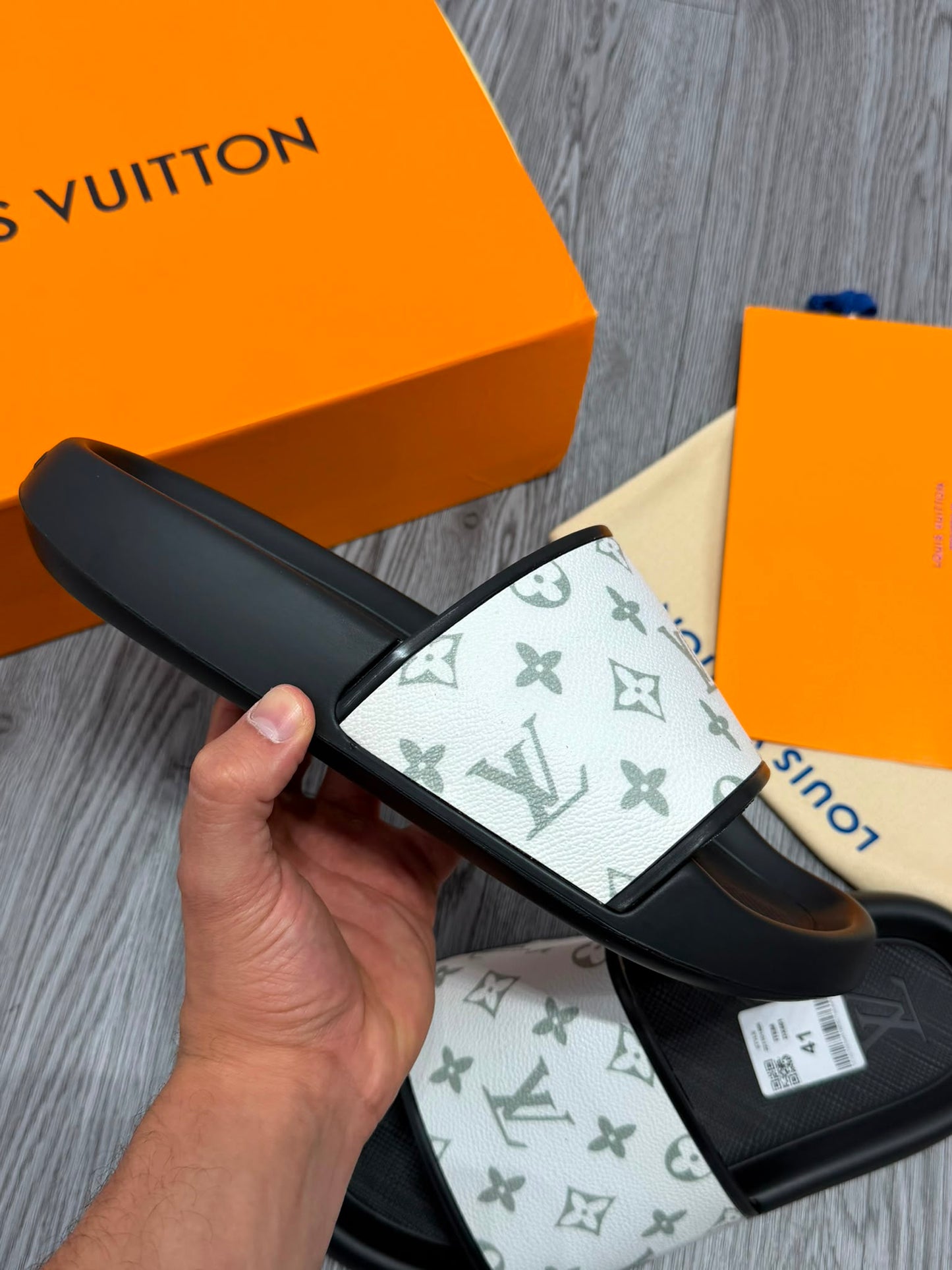 CHANCLAS LOUIS VUITTON