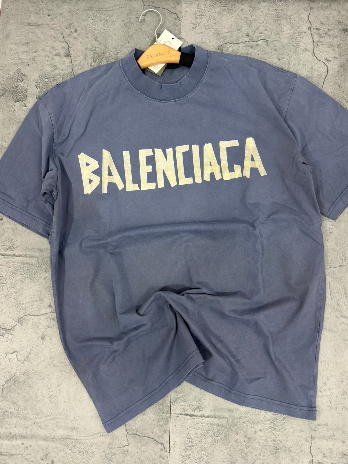 CAMISETA BALENCIAGA