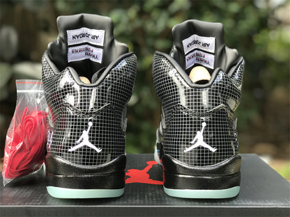 AIR JORDAN 5