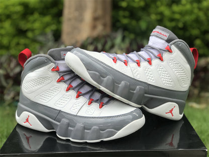 AIR JORDAN 9