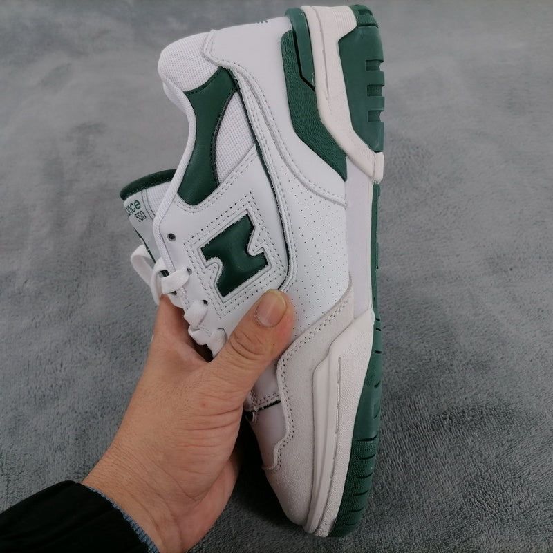 NEW BALANCE 550