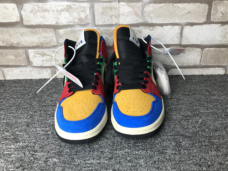 NIKE AIR JORDAN 1