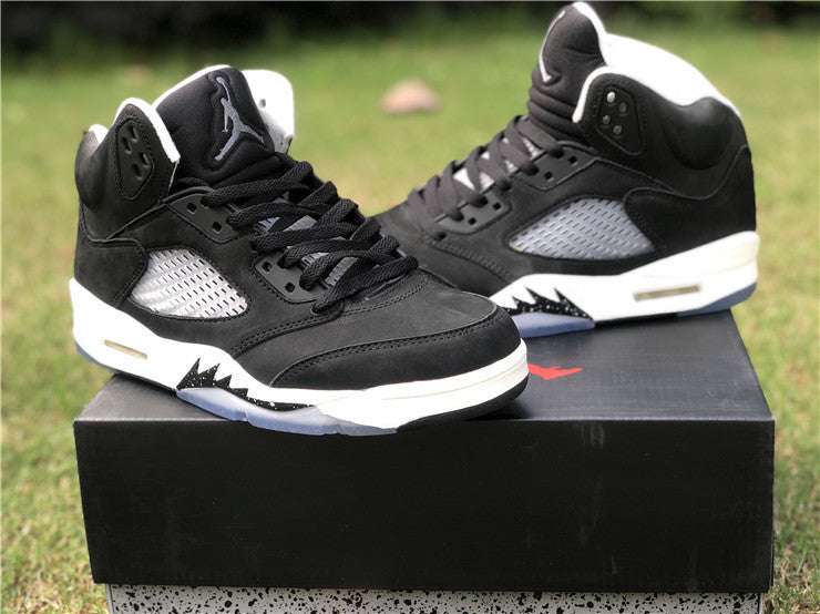 AIR JORDAN 5
