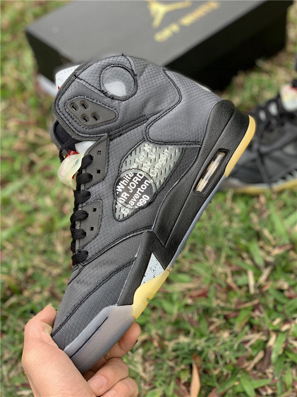 AIR JORDAN 5