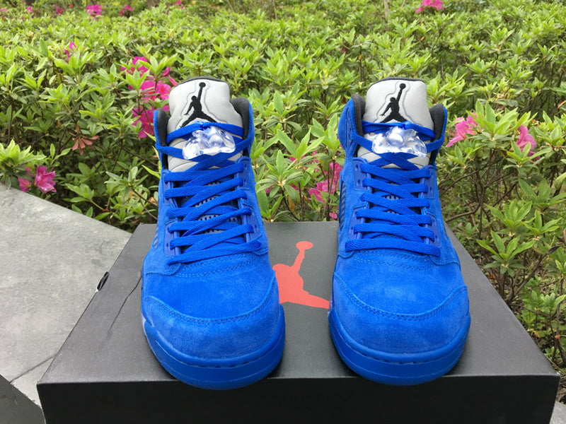 AIR JORDAN 5