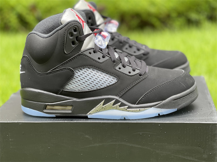 AIR JORDAN 5
