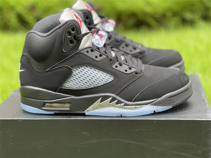 AIR JORDAN 5