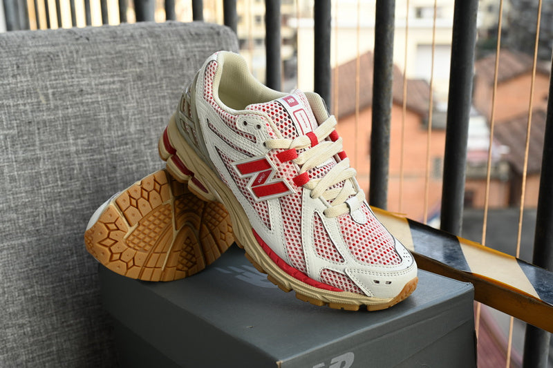 NEW BALANCE 1906R