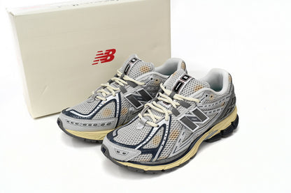 NEW BALANCE 1906R