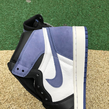 NIKE AIR JORDAN 1