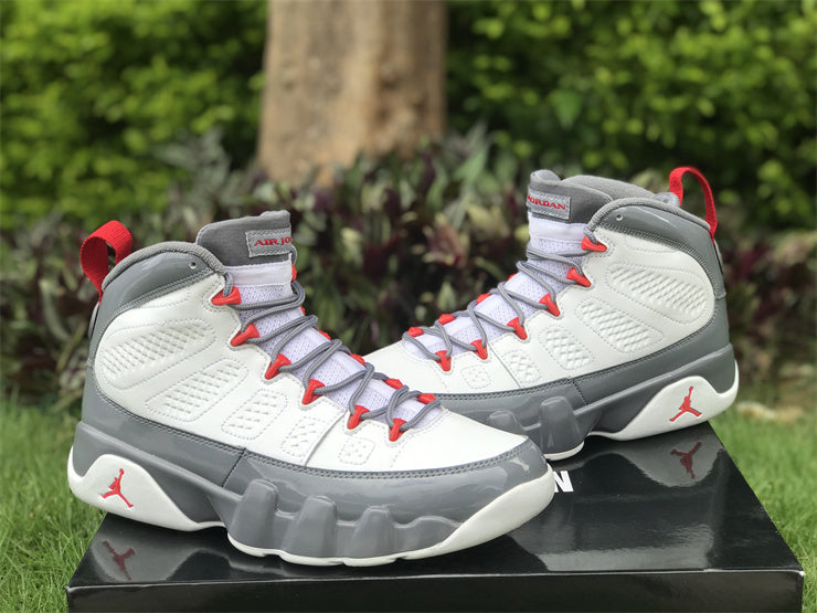 AIR JORDAN 9