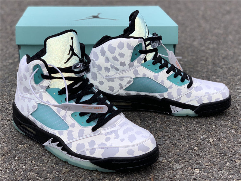 AIR JORDAN 5