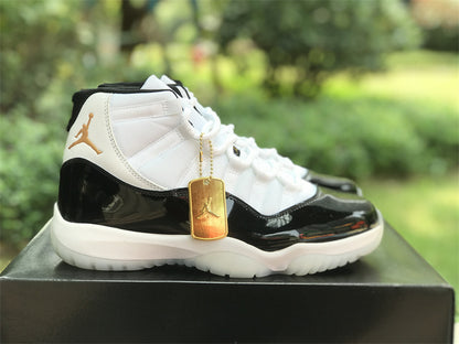 AIR JORDAN 11