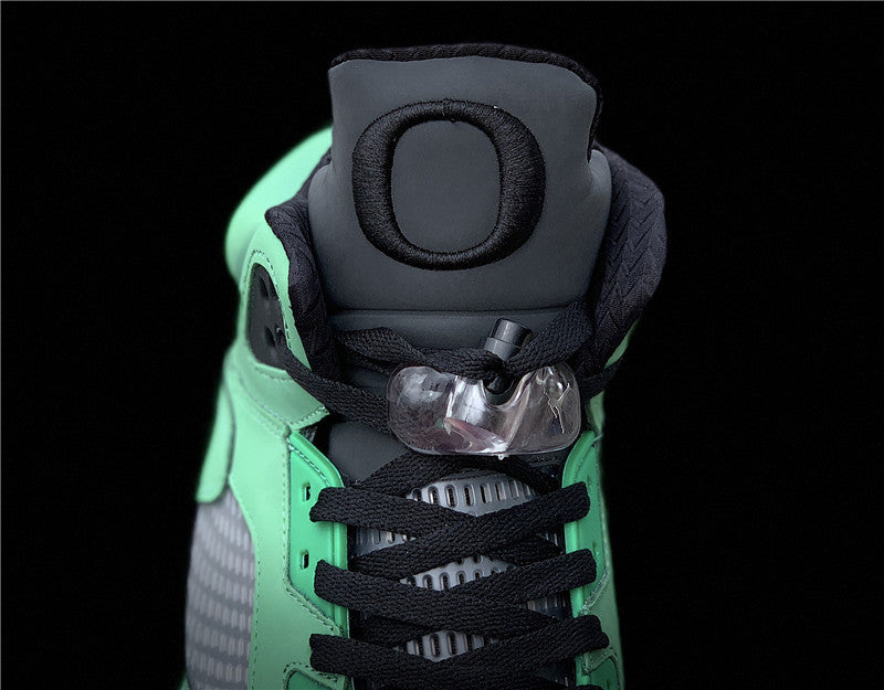 AIR JORDAN 5