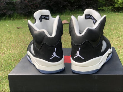 AIR JORDAN 5