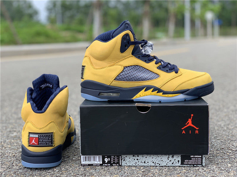 AIR JORDAN 5