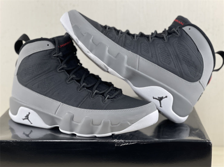 AIR JORDAN 9