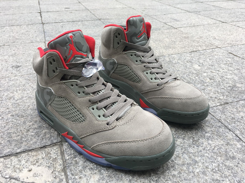 AIR JORDAN 5