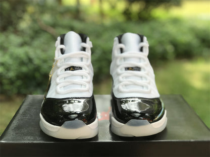 AIR JORDAN 11
