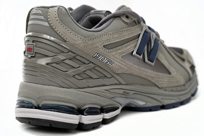 NEW BALANCE 1906R
