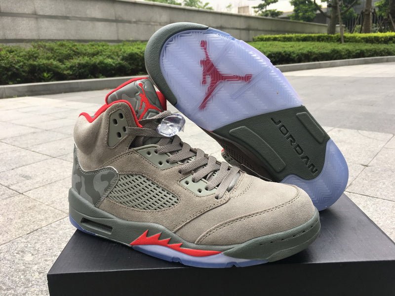 AIR JORDAN 5