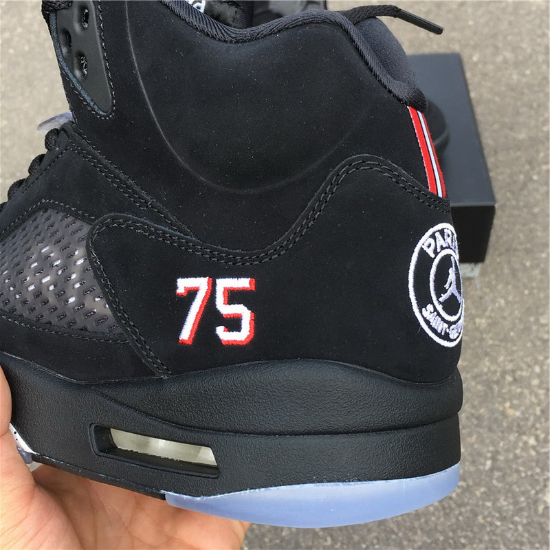 AIR JORDAN 5