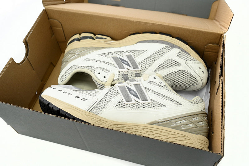 NEW BALANCE 1906R