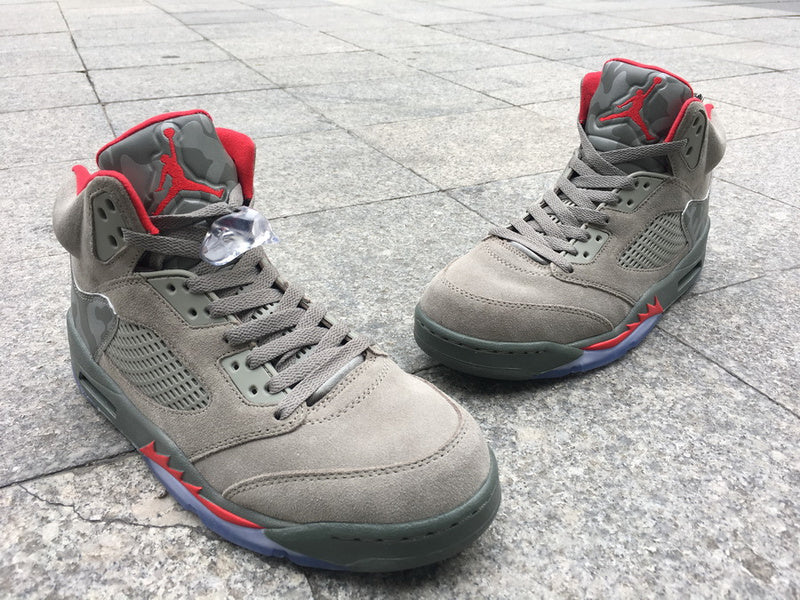 AIR JORDAN 5