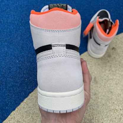 NIKE AIR JORDAN 1