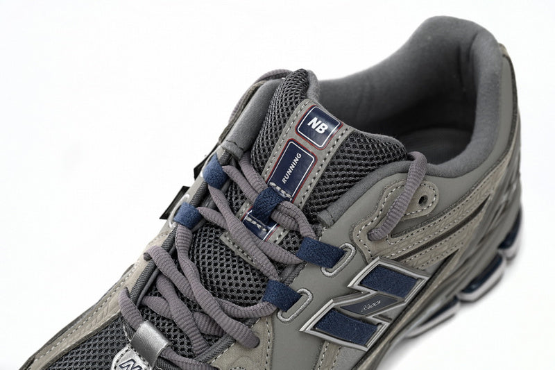 NEW BALANCE 1906R