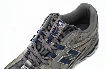 NEW BALANCE 1906R