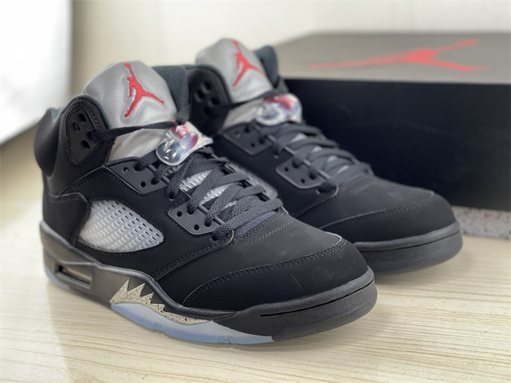 AIR JORDAN 5