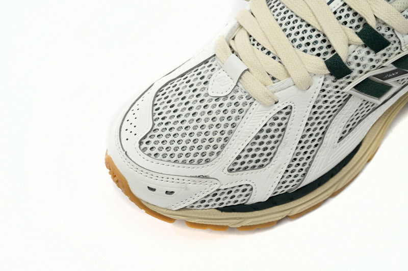 NEW BALANCE 1906R