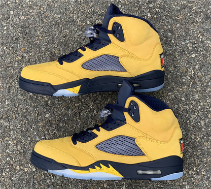 AIR JORDAN 5